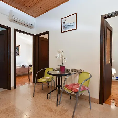 Fuer 8 Personen Ca 120 Qm In Medulin, Istrien Suedkueste Von Istrien Apartment